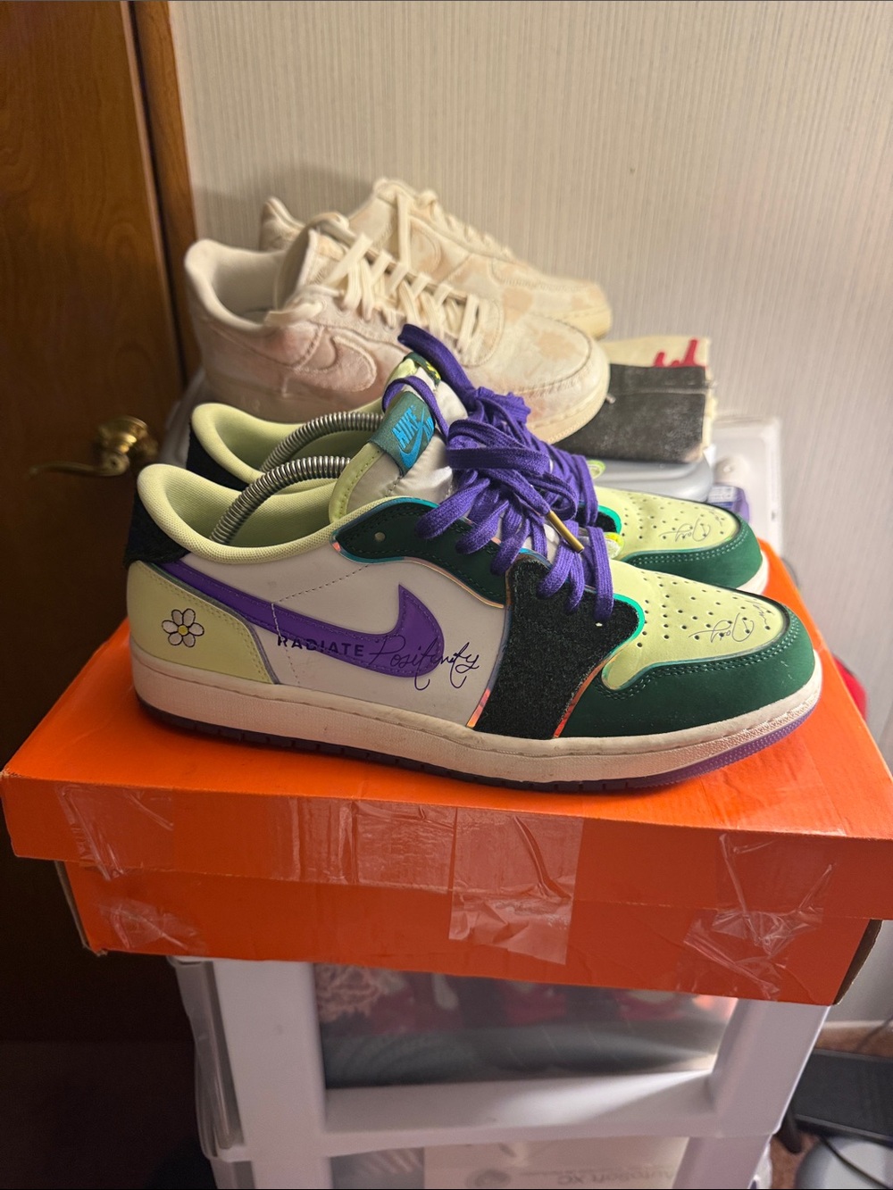 Jordan 1 low Doernbecher